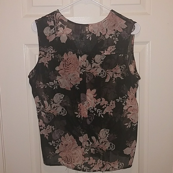 Skull & Flower blouse - Picture 6 of 8